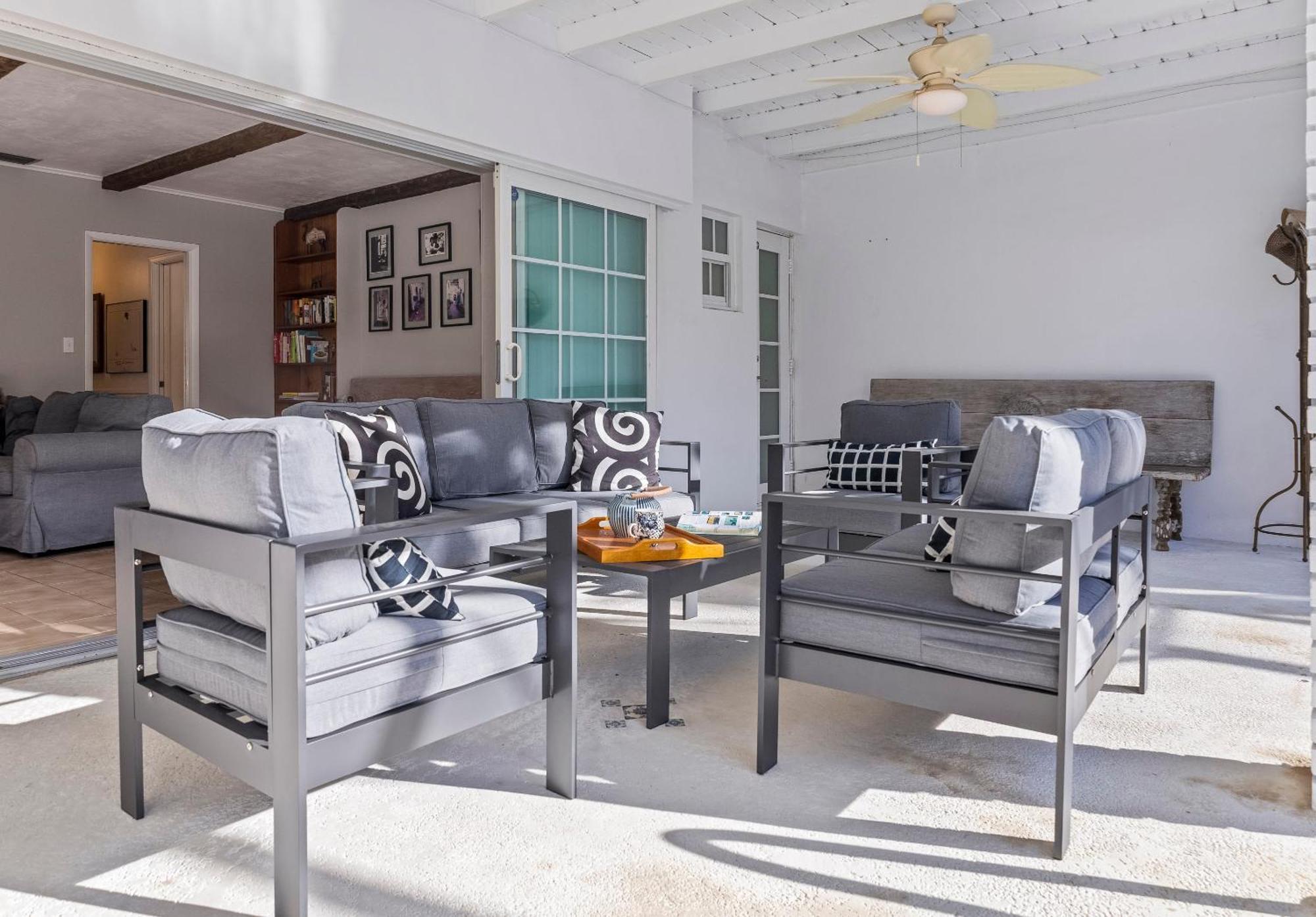 Tranquil Heirloom Hideaway Pool In South Casa vacanze Miami